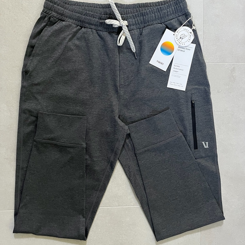 Vuori Sunday Performance Charcoal Jogger Pants with Zipper Detail NWT